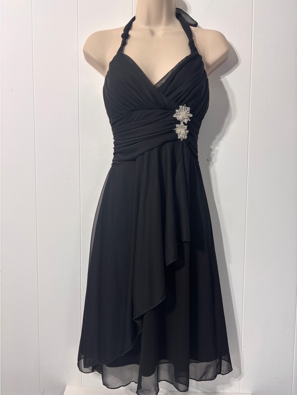 BCX VTG BYER Calif Jr. S Black Chiffon Y2K Halter Party Dress homecoming/prom